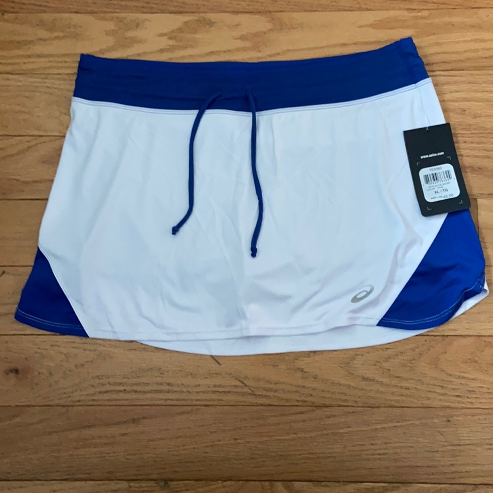 ASICS women’s Spin Slice Skort White Blue New